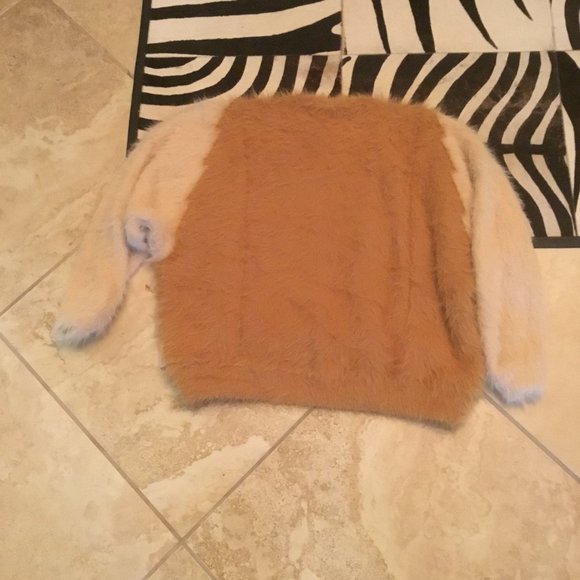 Dolls Kill Candystripper Gremlins limited collections sweater OS New Oversized - Picture 2 of 2